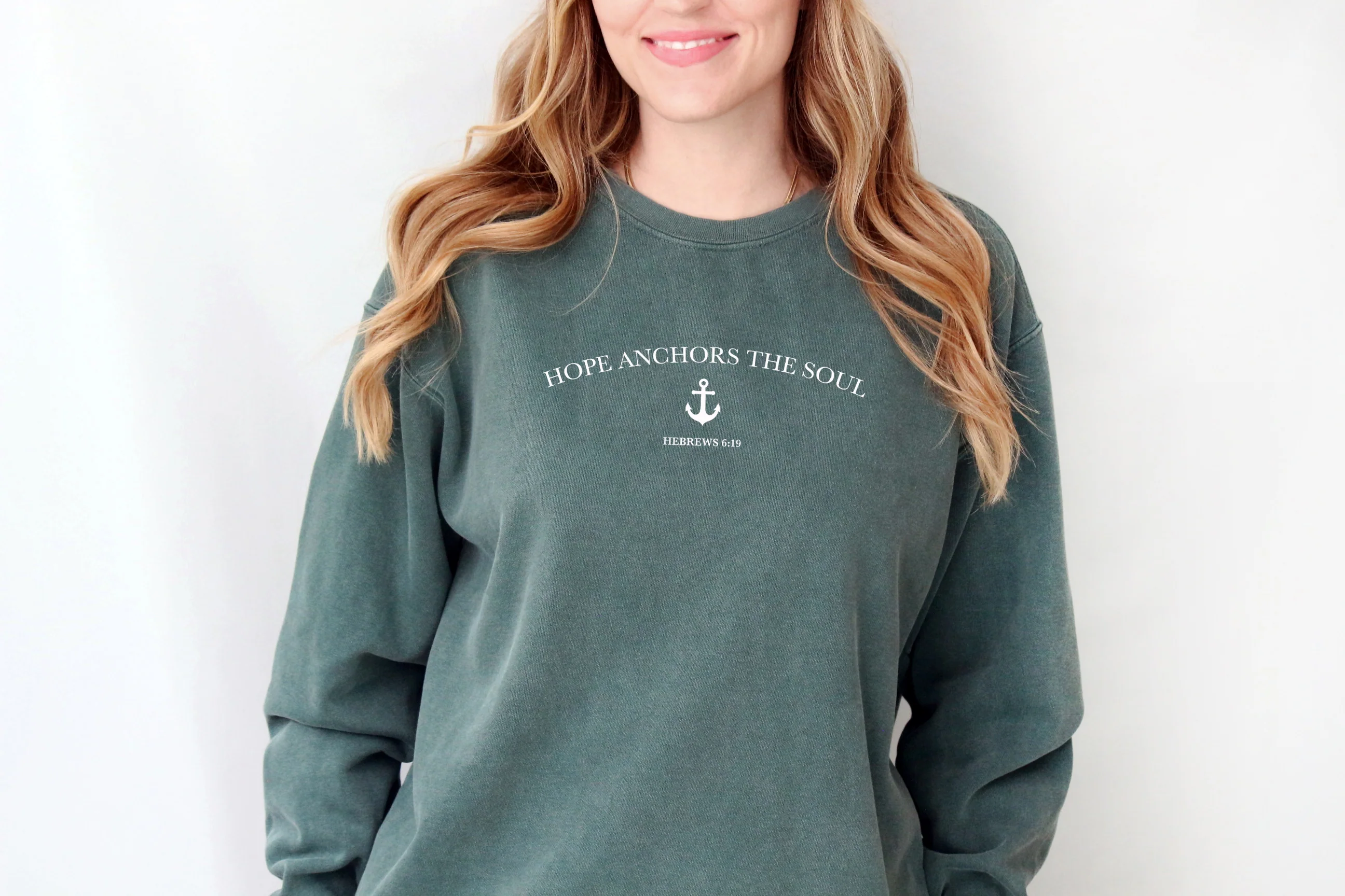 HOPE ANCHORS THE SOUL UNISEX SWEATSHIRT