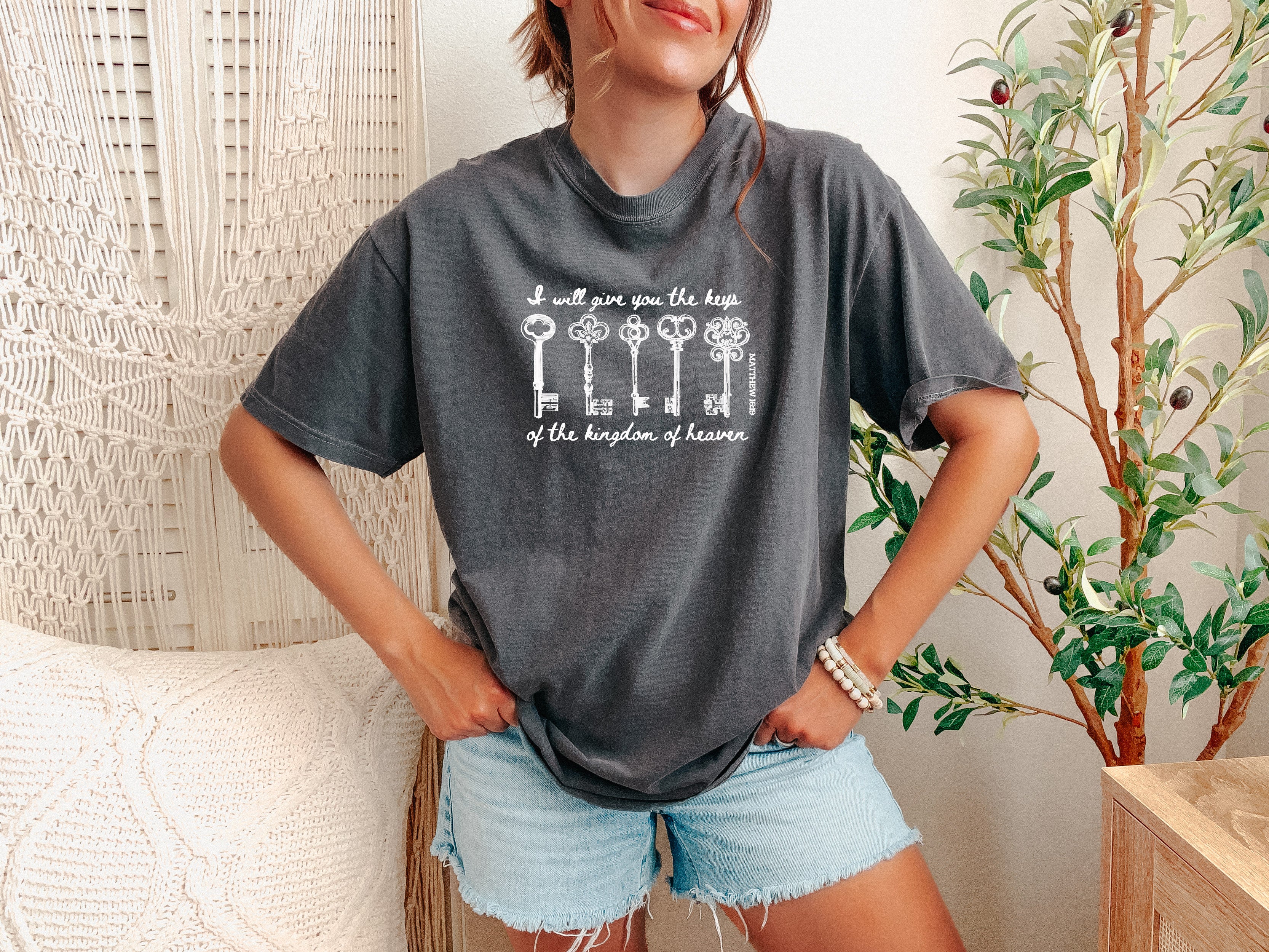 I WILL GIVE YOU THE KEYS OF THE KINGDOM OF HEAVEN UNISEX TEE - Image 3