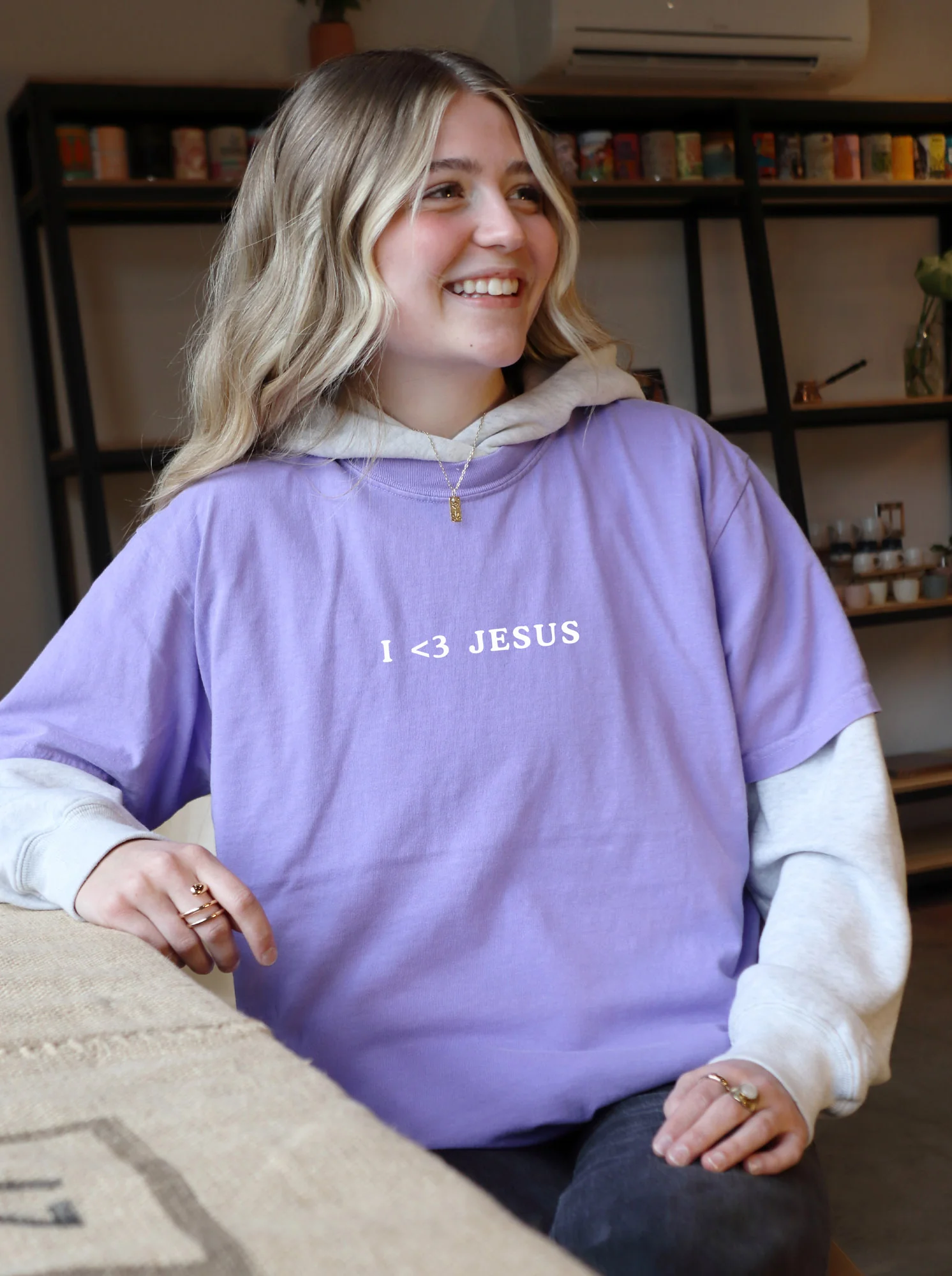 I <3 JESUS UNISEX TEE