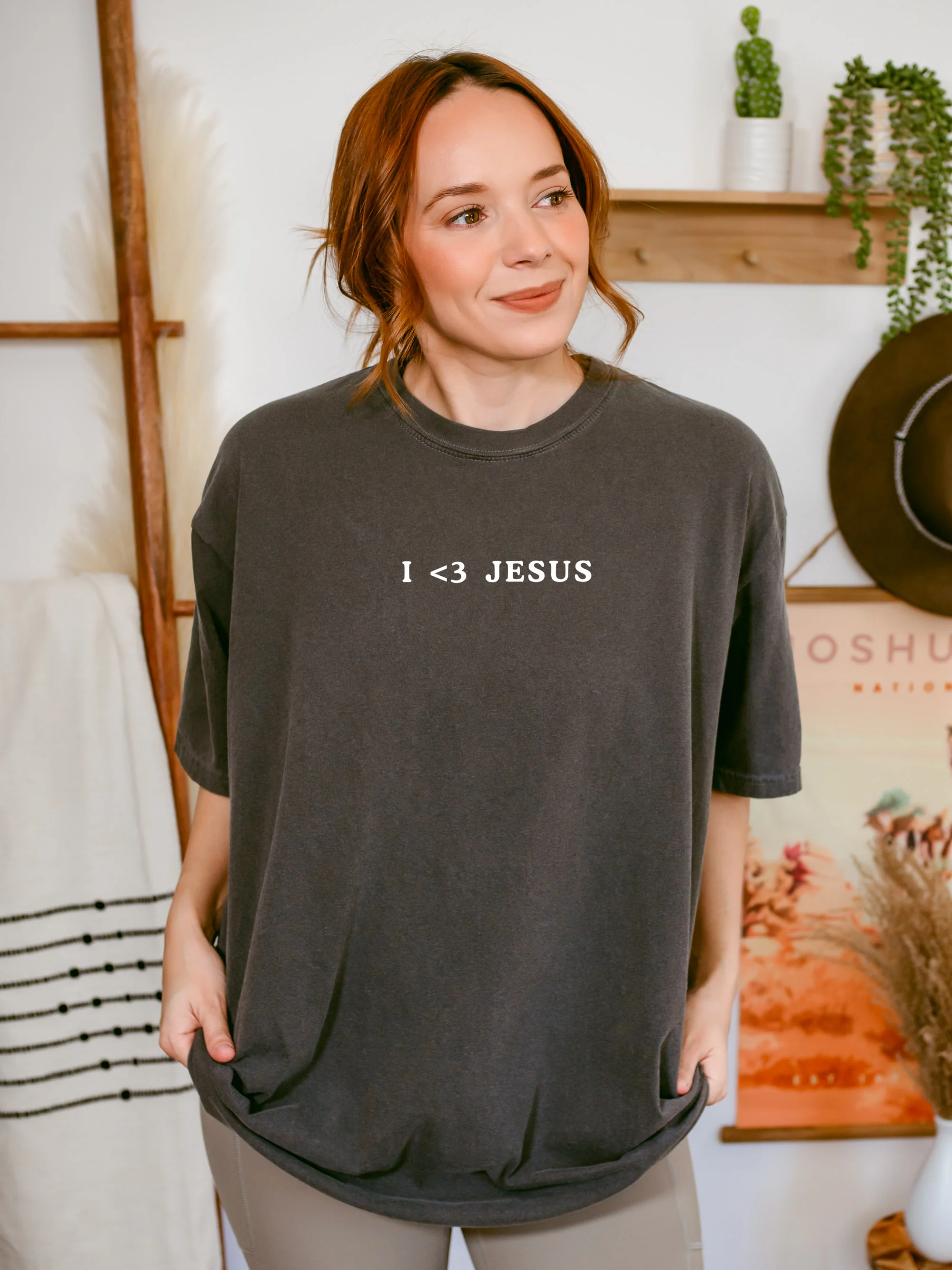 I <3 JESUS UNISEX TEE - Image 2